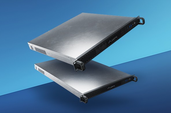 Três caixas de servidor RACK 19″ 1U